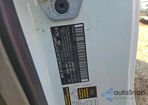 2014 Mercedes-Benz E 550 из США, поврежденный, VIN WDDKJ7DB6EF243798